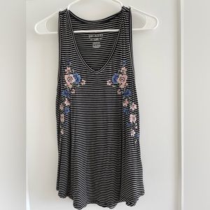 American eagle soft and sexy embroidered tank